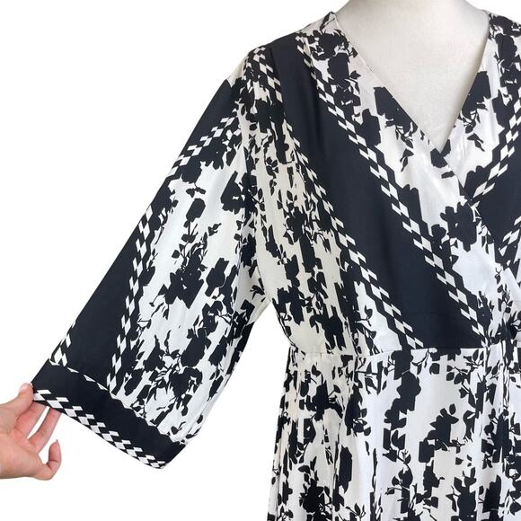 Cabi X-Factor Faux Wrap Black White Pattern 3/4 Sleeve Mini Dress Pockets - Picture 7 of 13